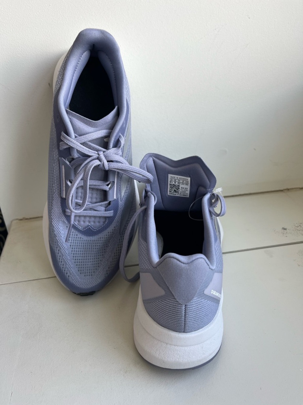 Running shoes, 9.5